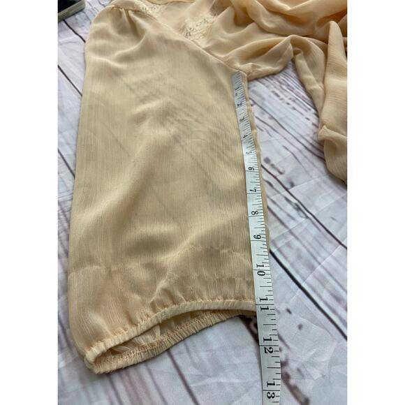 Lily White Blouse Top Womens L Sheer Chiffon Lace Keyhole 3/4 Sleeves Layering - Picture 8 of 10